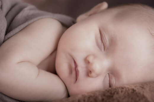 Newborn miminka